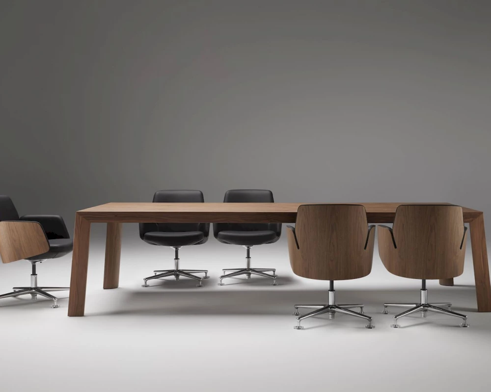 Мебель для переговорных Tola