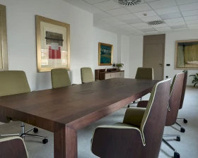 Мебель для переговорных Tola images