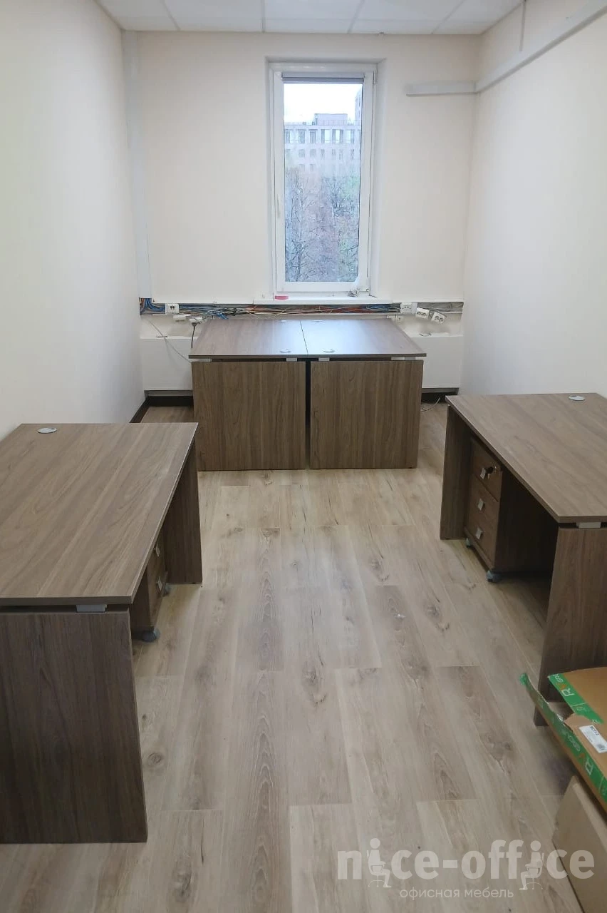 Офисный стол 1380x720x755 Style System фото в интерьере 4